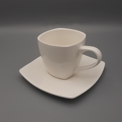 Taza-con-plato-032984.jpg