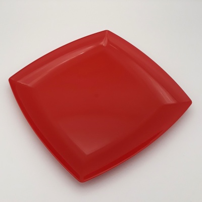 Plato-763062-1.jpg