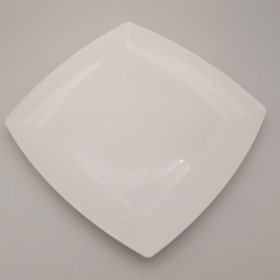 Plato-763062-5.jpg