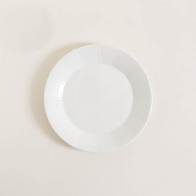 Plato-8792575-1.jpg